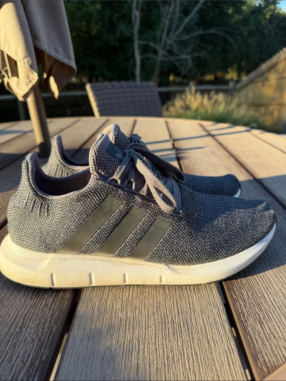 adidas Men’s Swift Run Dark Gray Knit Casual Sneakers White Sole 12